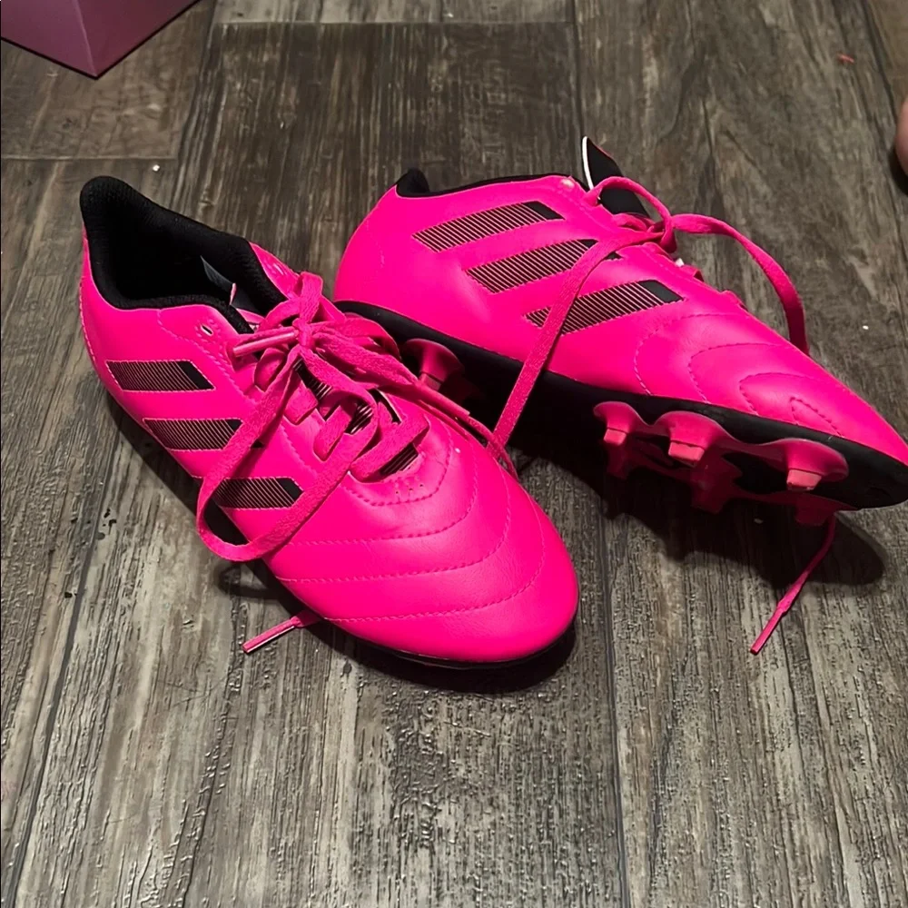 Adidas Pink and Black girls cleats size 3 - Picture 2 of 3